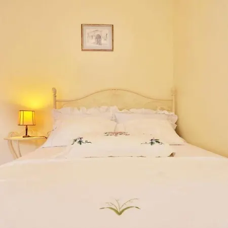 Daire Ivory - Central And Comfortable *