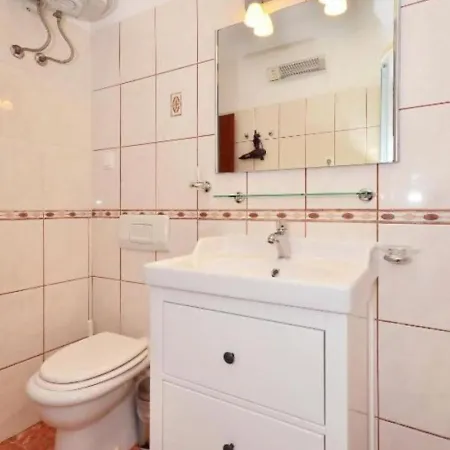 Ivory - Central And Comfortable Daire *