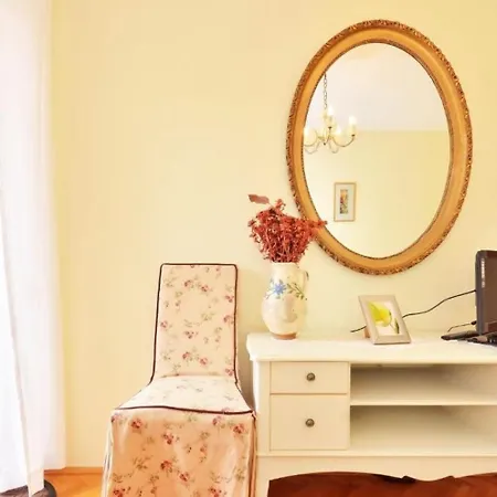 Ivory - Central And Comfortable شقة *